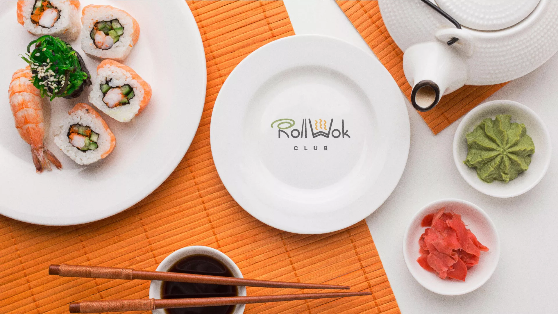 Разработка логотипа и фирменного стиля суши-бара «Roll Wok Club» в Ноябрьске